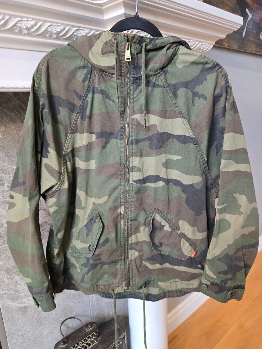 TNA camo jacket with hood size XS